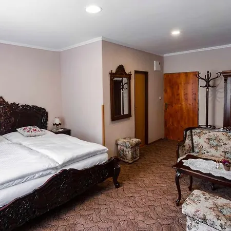 Pod Hradom Gasthof 3*
